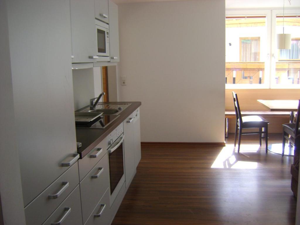 Almandin Apartments อิสชเกิล ห้อง รูปภาพ