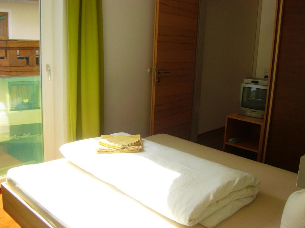 Almandin Apartments อิสชเกิล ห้อง รูปภาพ